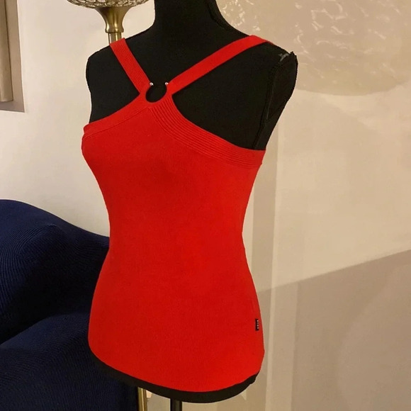BCBGMaxAzria red top size small - Picture 2 of 5
